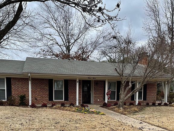 2nd image of 1115 Brookshire Dr