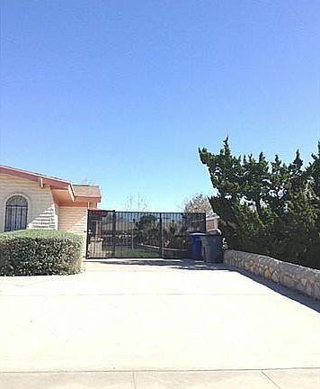2nd image of 10605 Islerock Dr