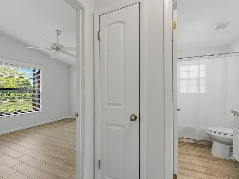 7916 SE Villa Cir — Photo 24