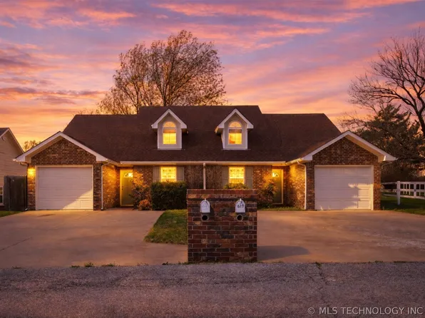 827 N Thompson St, Vinita, OK 74301