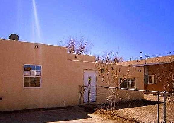 2nd image of 3326 Cypress Dr SW