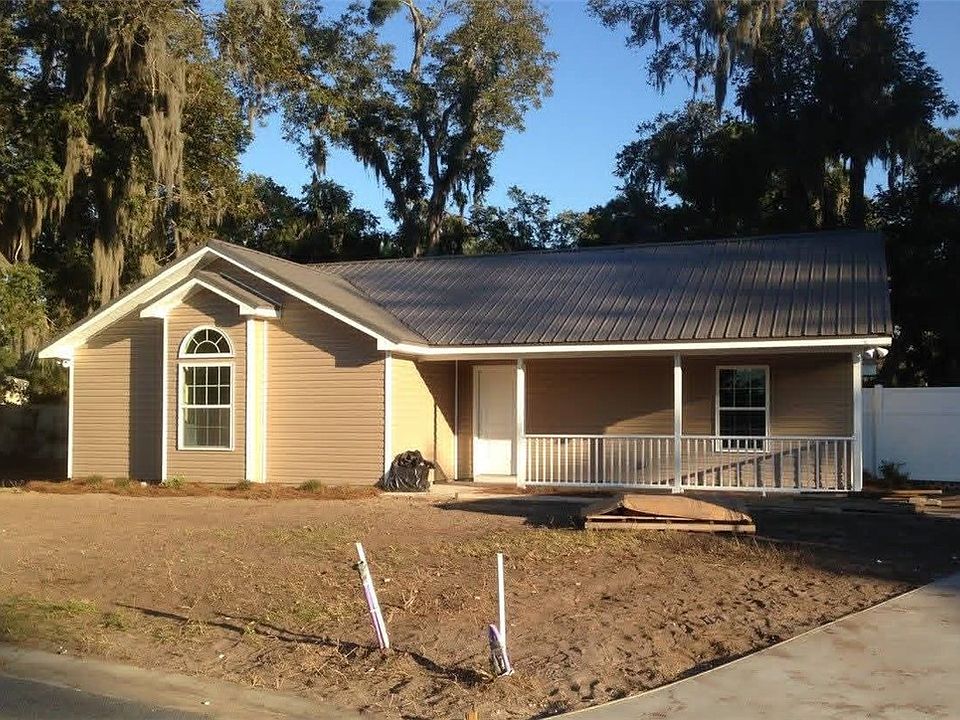 1st image of 239 Pecan Point Rd E