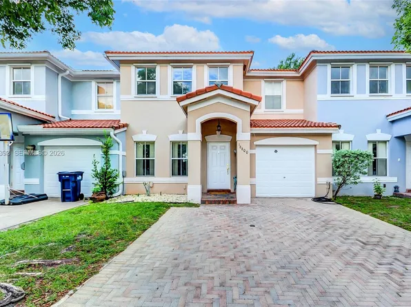 16600 SW 47th Ter, Miami, FL 33185