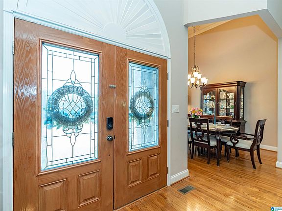 2nd image of 11816 Forge Cir