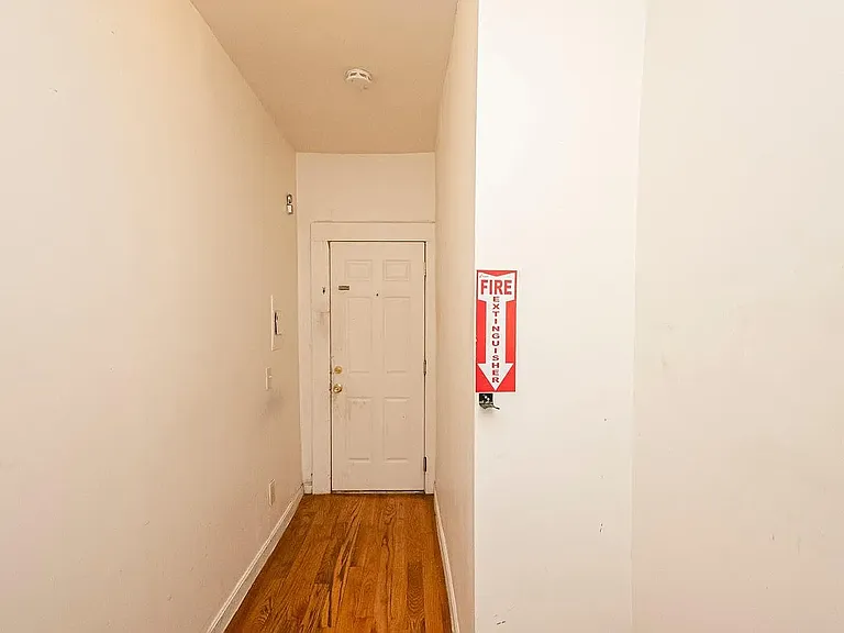 839 S 19th St #E — Photo 2