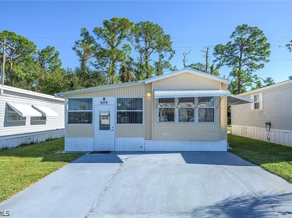 271 Caravan Cir, North Fort Myers, FL 33903