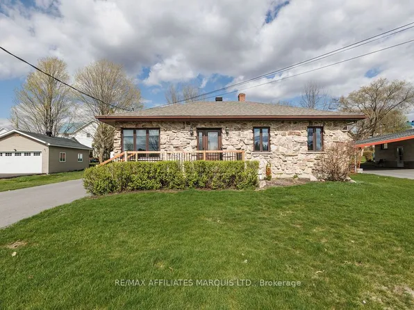 137 Park Ave, North Glengarry, ON K0C 1A0