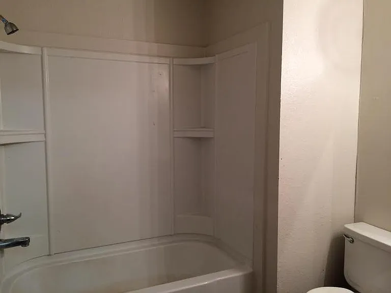 900 E South St #3 — Photo 6
