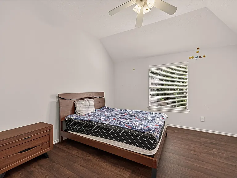 6514 Kings Summit Dr — Photo 26