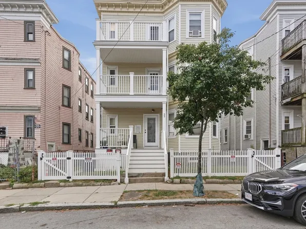 33 King St #3, Dorchester, MA 02122
