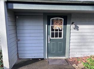 8845 SW Brightfield Cir, Portland, OR 97223