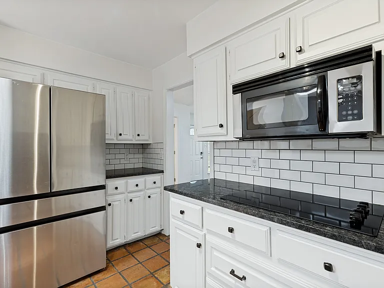 5045 Thunder Rd — Photo 14