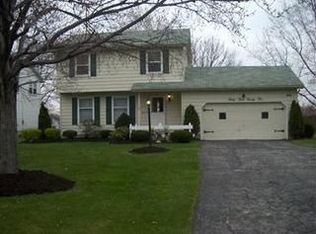 3395 Heritage Ct, Canfield, OH