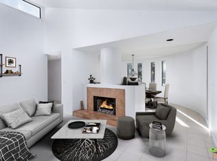 499 W Village Sq, Palm Springs, CA 92262