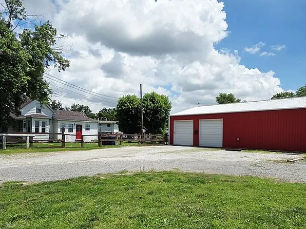 1924 High St, Chester, IL 62233