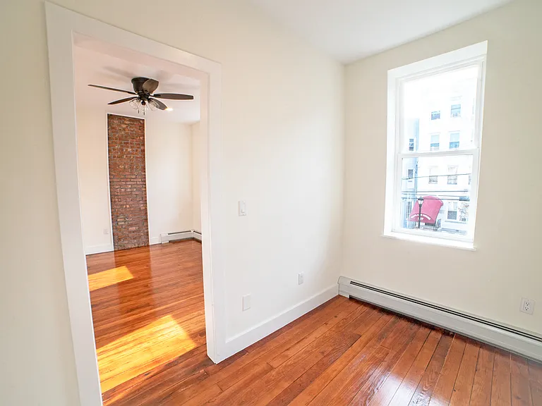206 48th St #2B — Photo 13