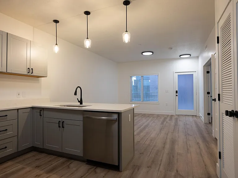 2150 S Main St #314 — Photo 3