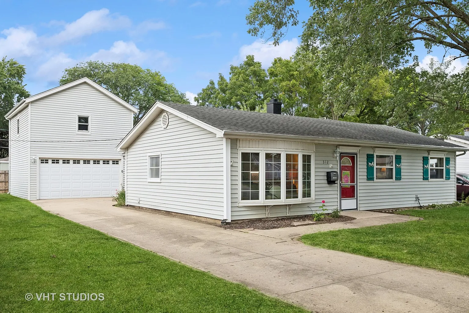 312 N Emerald Ave photo 1