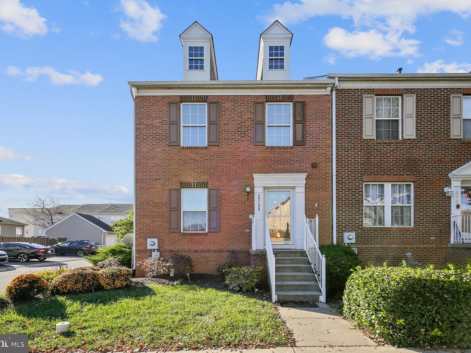 1711 Derrs Sq W, Frederick, MD 21701 | Zillow