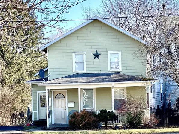 182 Canal St, Lyons, NY 14489