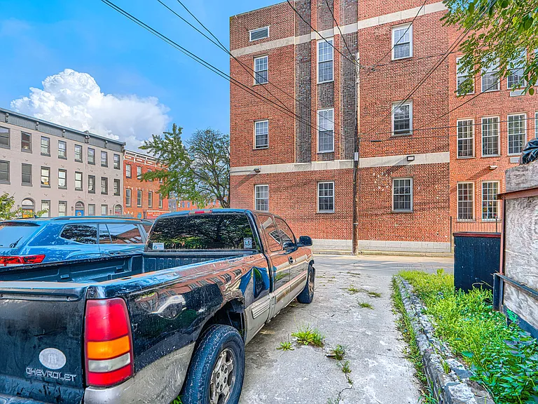 1803 W Baltimore St #1 — Photo 22