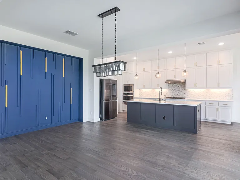 4413 Edgewater Dr — Photo 13