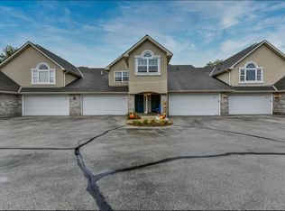 9147 W Elm Ct UNIT B, Franklin, WI 53132