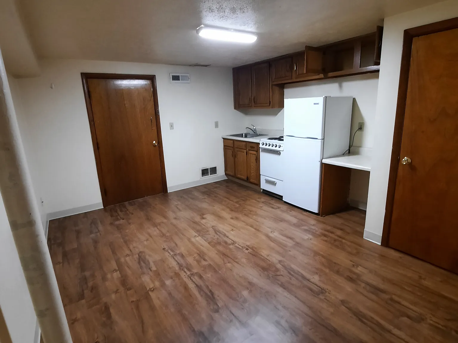 Studio, 500 sqft, $600 — Photo 2