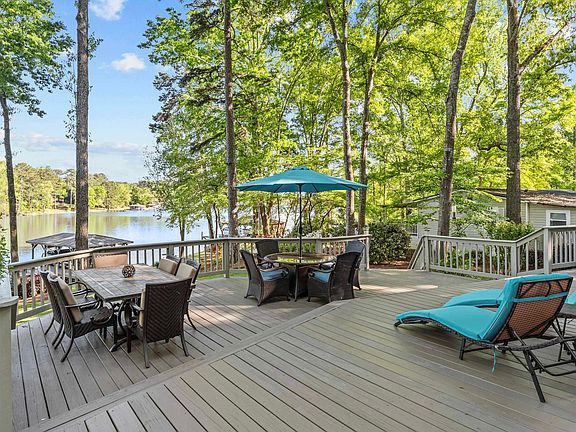 5th image of 372A Possum Point Dr