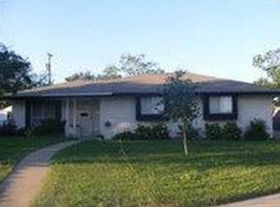 221 Frio Dr, Portland, TX 78374