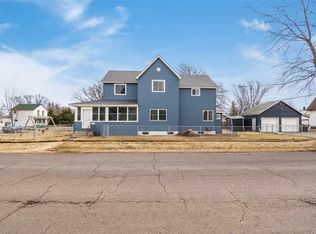 404 13th Ave E, Superior, WI 54880