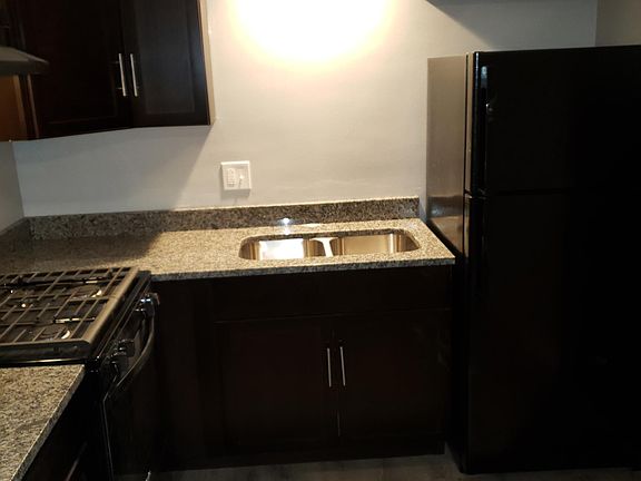 3rd image of 1212 N 33rd Ave APT 4C