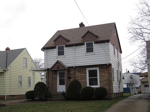 2nd image of 6810 Glencoe Ave