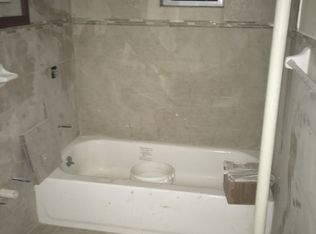 6120 Park Ave #E4, West New York, NJ 07093