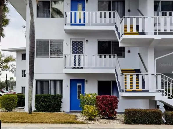 11251 80th Ave APT 310, Seminole, FL 33772