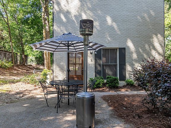 5th image of 234 Elm St APT 5