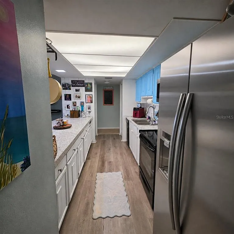 2 bed, 2.0 bath, 1200 sqft, $2,495 — Photo 3