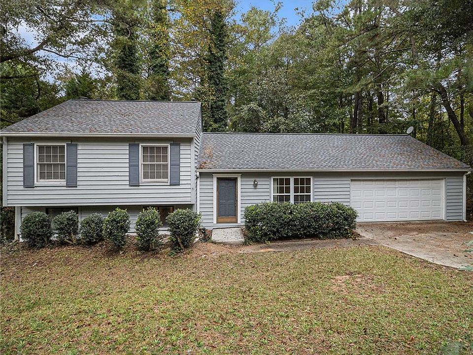 1st image of 2835 Creekwood Dr SW