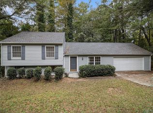 2835 Creekwood Dr SW, Snellville, GA