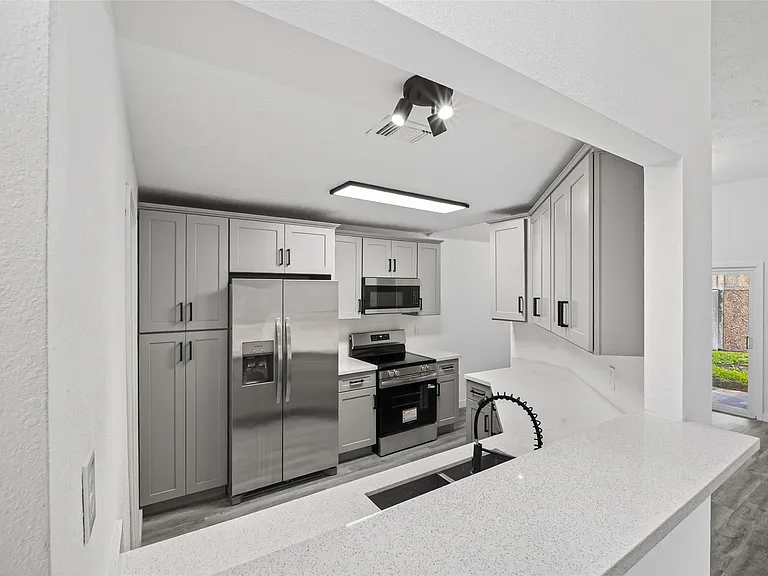 11022 Little Barley Ct — Photo 13