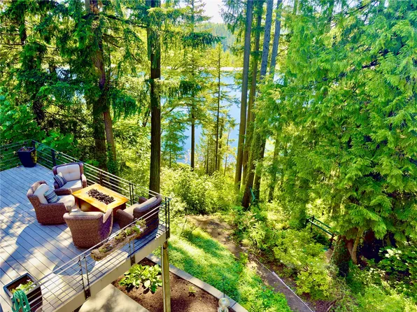 18603 E Spring Lake Drive SE, Renton, WA 98058
