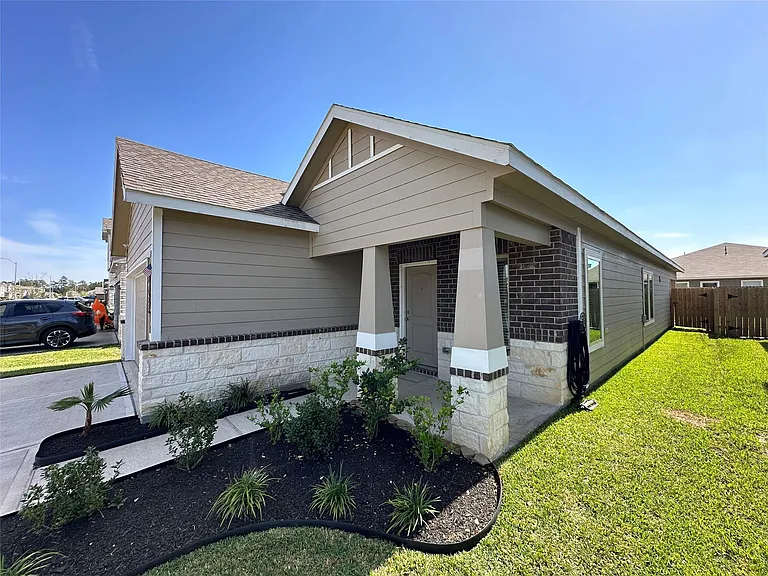 9953 Glenbrook Ln — Photo 2