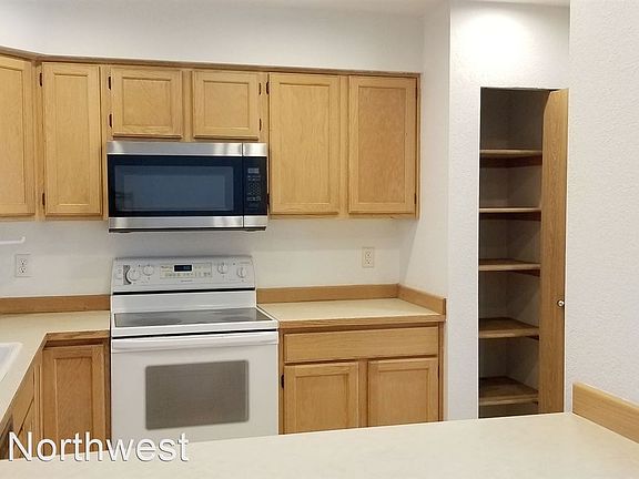 4th image of 4740 Brillshire Ln SE