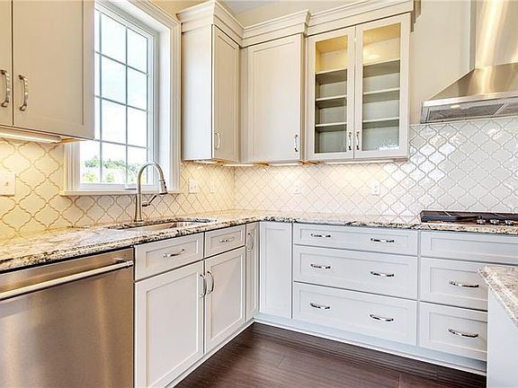 3rd image of 3268 Long Meadow Dr