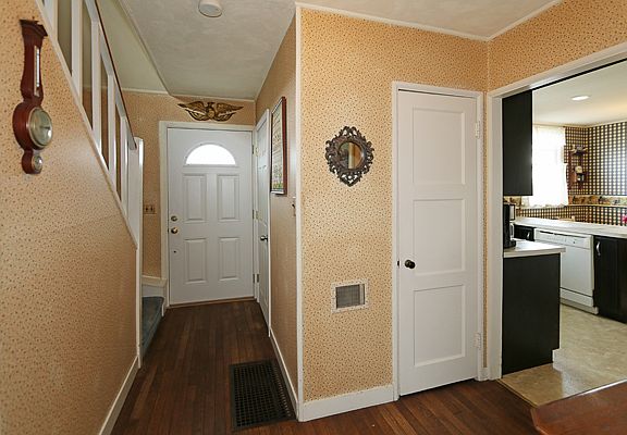 5th image of 114 Harvard St