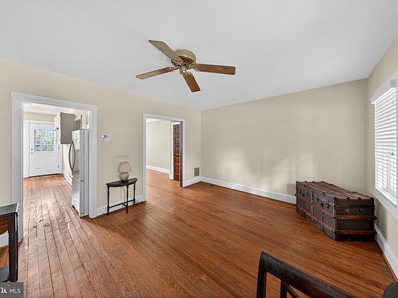 4th image of 2118 Biddle St