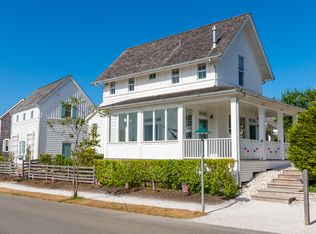 37 Float Ln, Pacific Beach, WA 98571