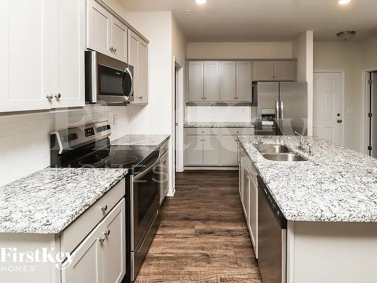 2046 Cypress Village Dr NW — Photo 6
