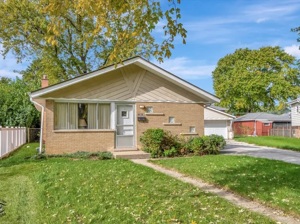 10816 Plahm Ct, Worth, IL 60482