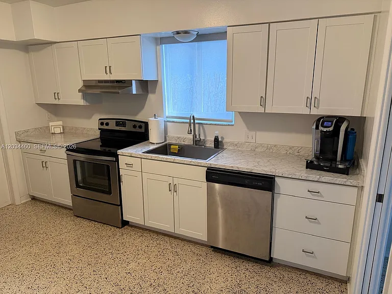 400 Miller Rd — Photo 12